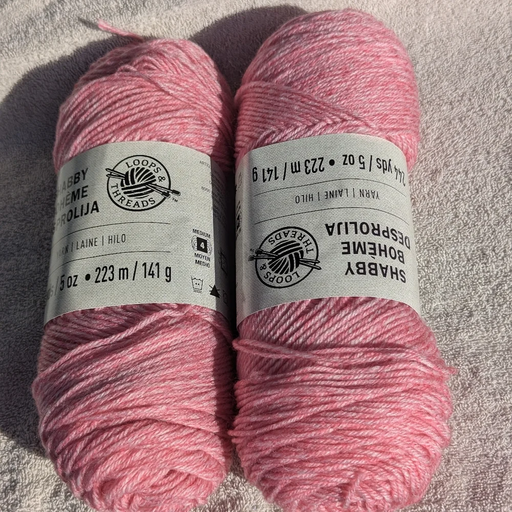Loops & Threads Shabby Baby Pink Yarn, 2 Skiens Same Dye Lot, New - Picture 2 of 8